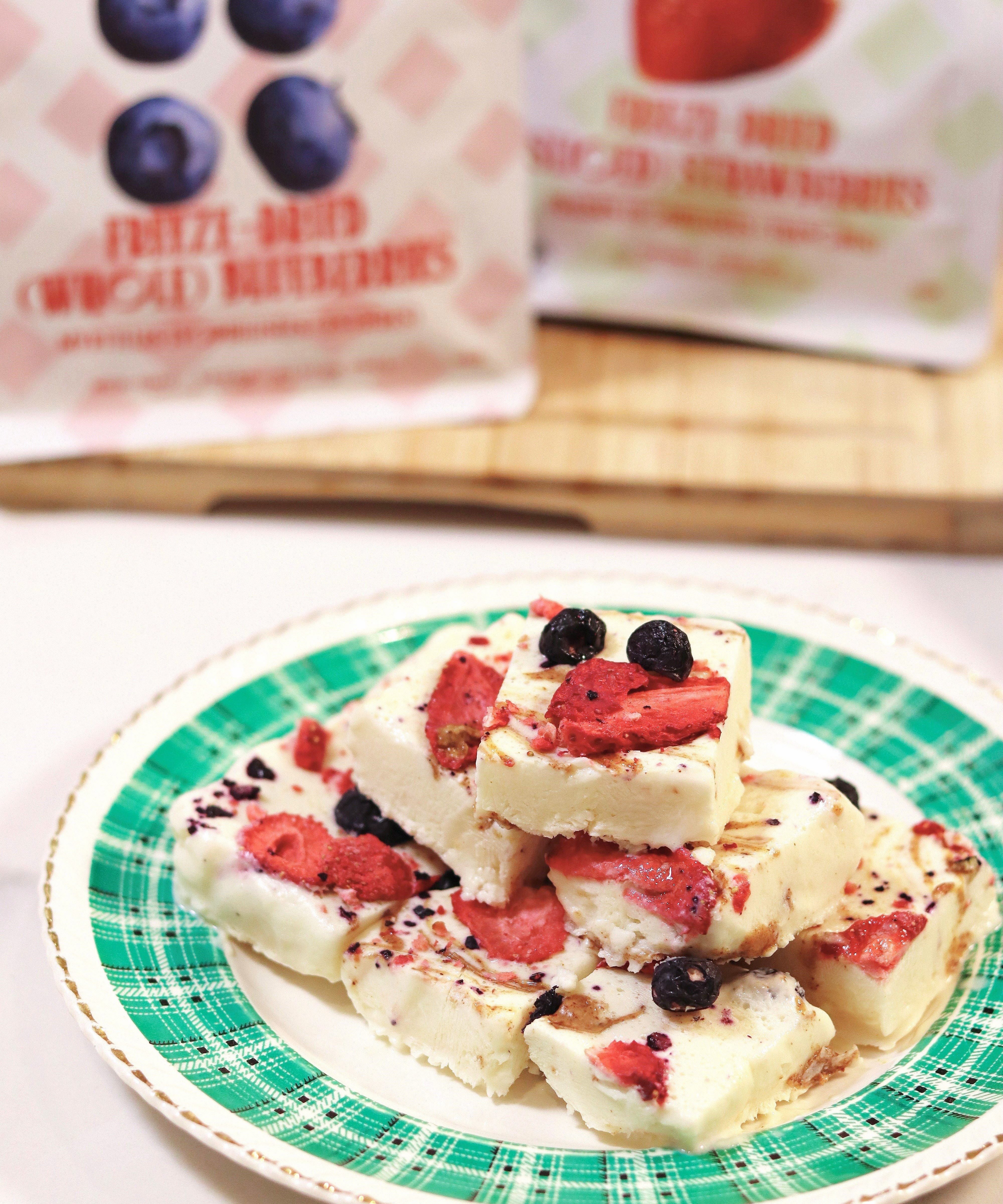 Protein Cottage Cheese Bark